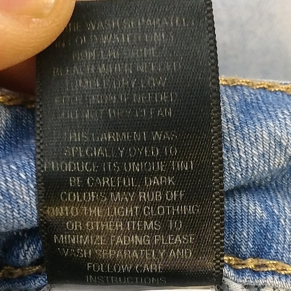 Bullhead Black Skinniest Light Wash Jeans - Picture 5 of 7